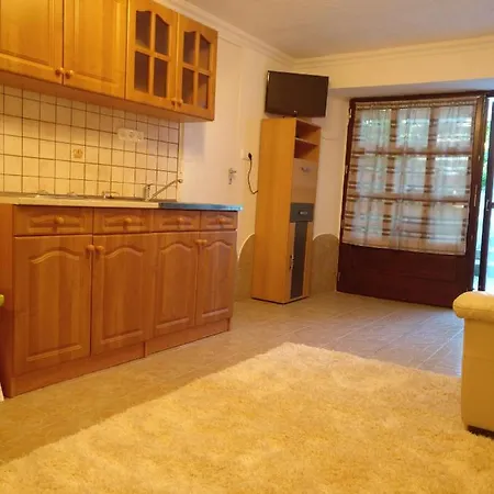 Cseresznyes Апартаменты