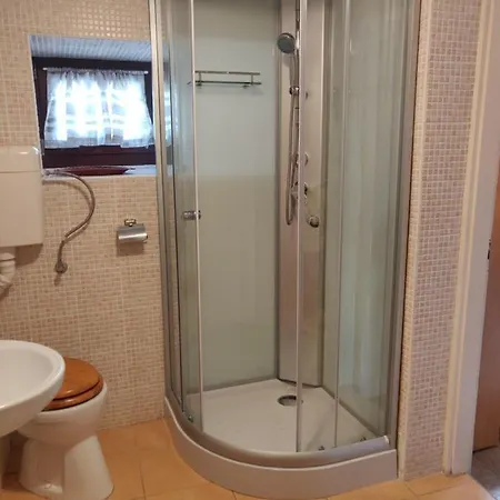 Cseresznyes Апартаменты *