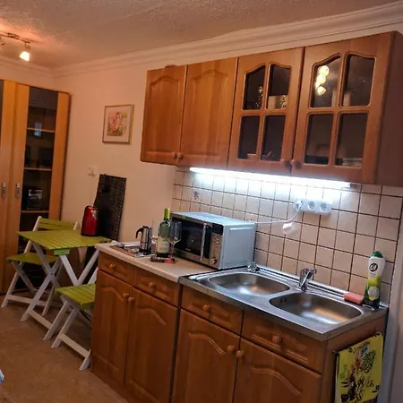 Cseresznyes Апартаменты