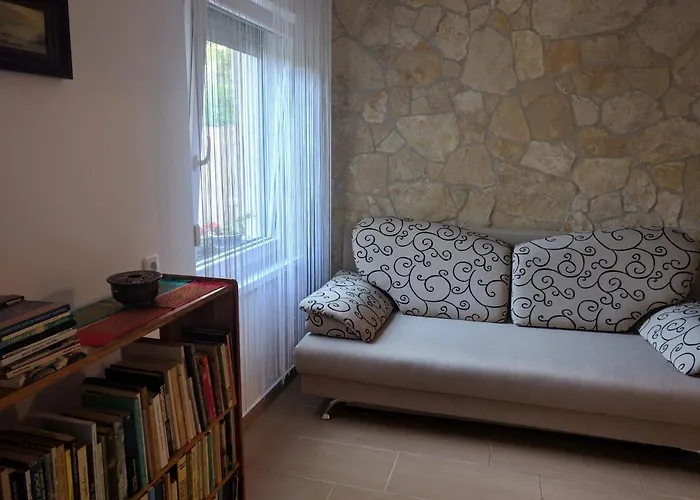 Cseresznyés Balatonalmádi